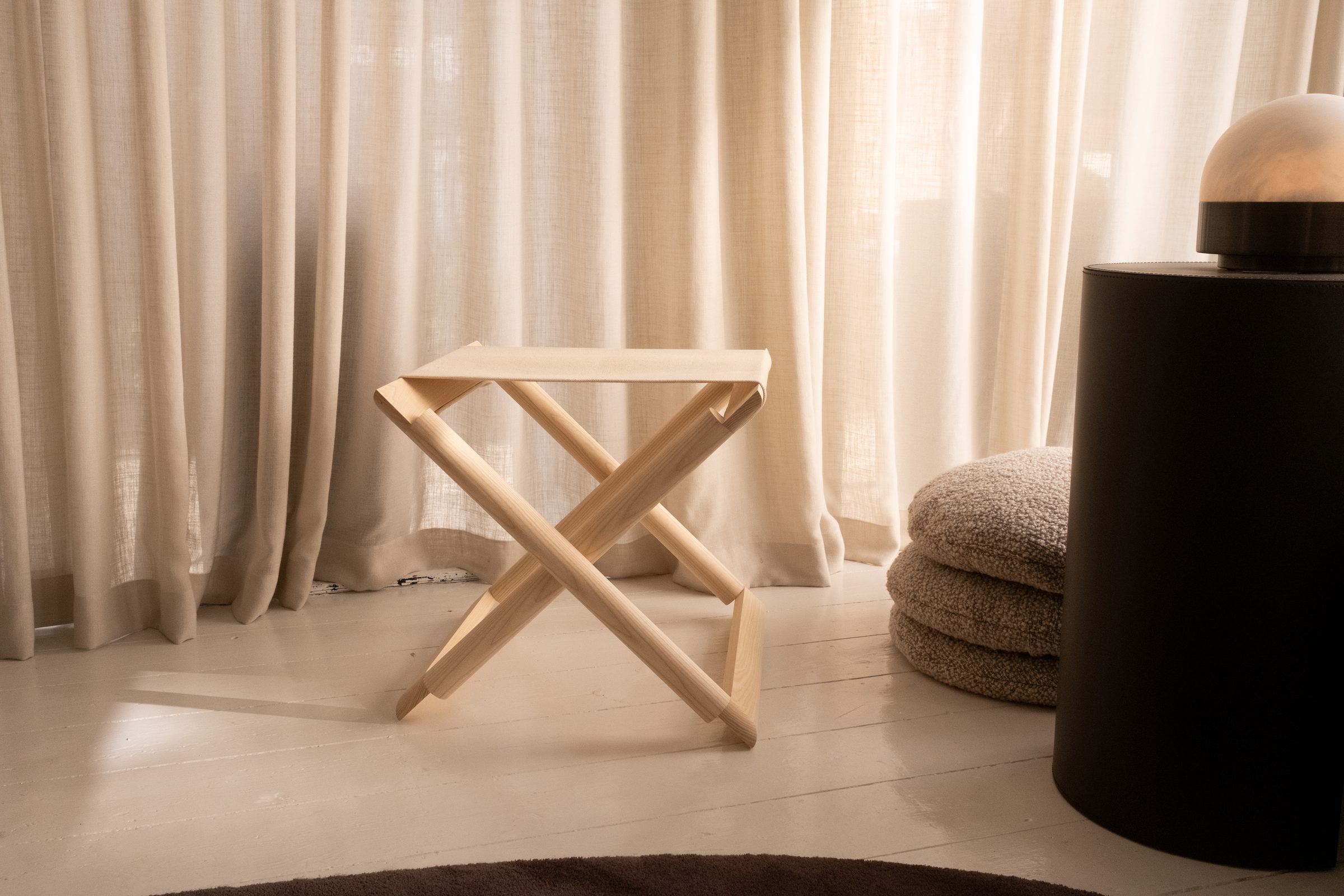 Frame Stool open